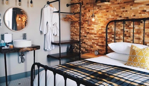 Superior Room, 1 King Bed, Balcony, City View