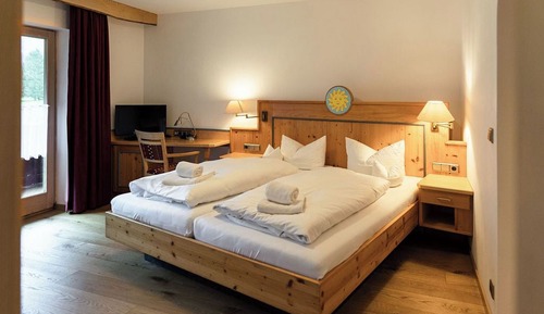 Basic Double Room
