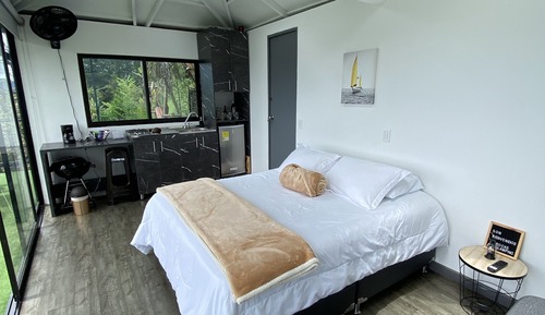 Panoramic Cabin