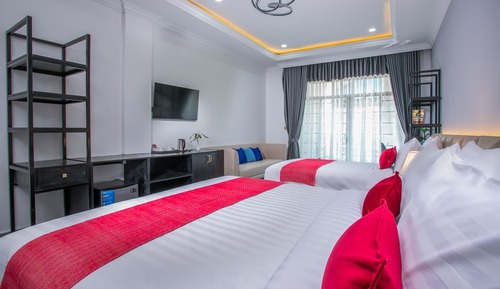 Deluxe Family Suite