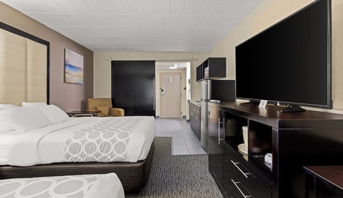 Standard Room, 2 Queen Beds, Non Smoking