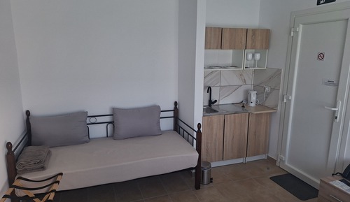 Standard Room With Shared Pool