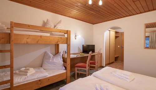 Standard Quadruple Room