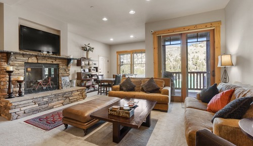 Condo, 3 Bedrooms