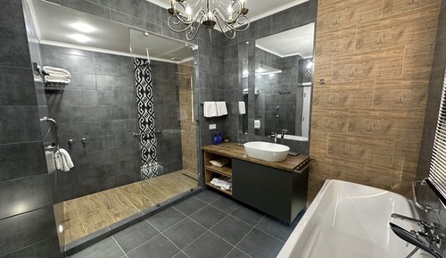Club Suite