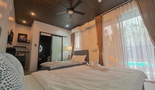 Luxury Quadruple Room