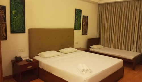 Standard Triple Room, Multiple Beds, Non Smoking, Courtyard View