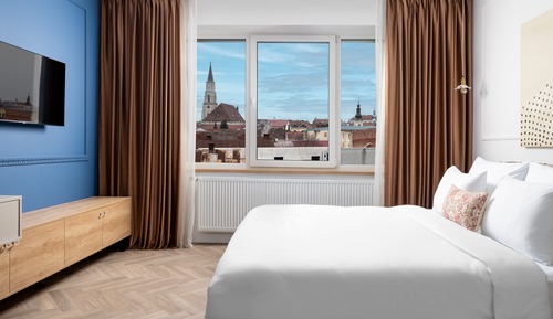 Exclusive Double Room, 1 King Bed, City View