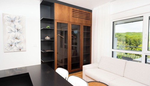 Deluxe Studio
