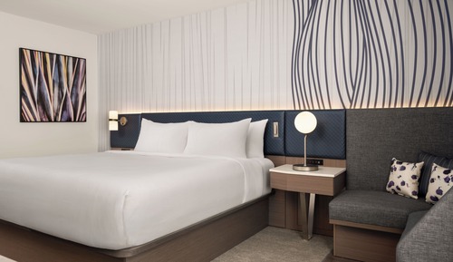 Room, 1 King Bed, Accessible, Bathtub (Mobility)