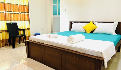 Standard Room, 1 Queen Bed