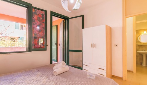 Family House, 2 Bedrooms (Villetta Tamari 300 meters from the)