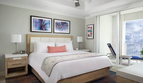 Sunsuites One Bedroom (Accessible)