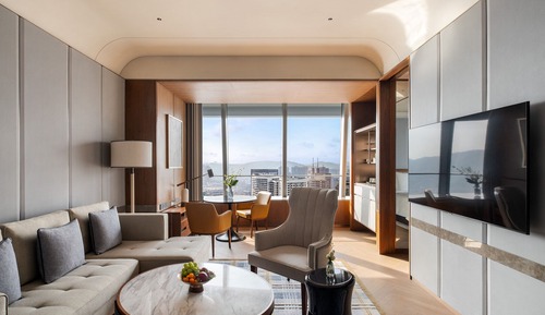 Executive Suite, 2 Twin Beds, City View