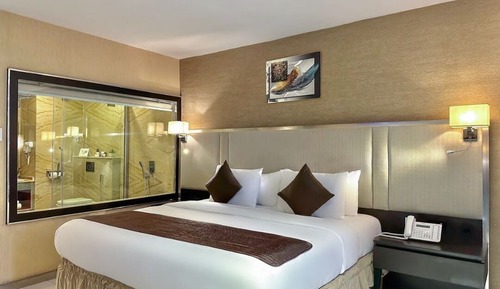 Basic Double Room Single Use, Non Smoking, Pool View