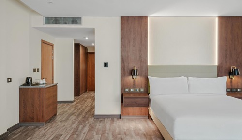 Family Room, 1 King Bed, Connecting Rooms