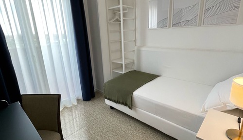 Comfort Single Room