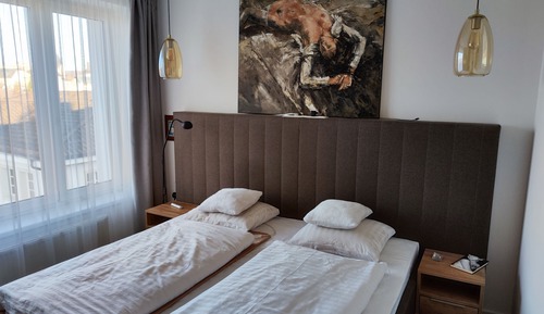 Deluxe Compact Suite