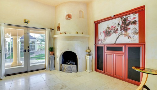 House (4 Bedrooms)