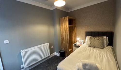 Basic Single Room, Shared Bathroom