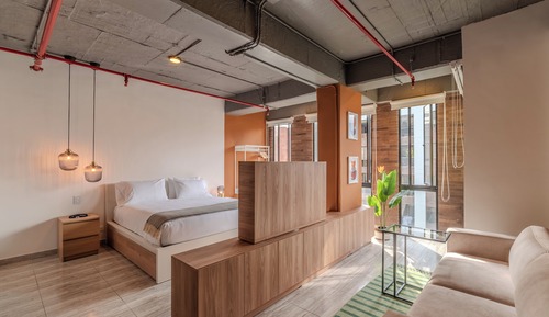 Apartment (807)