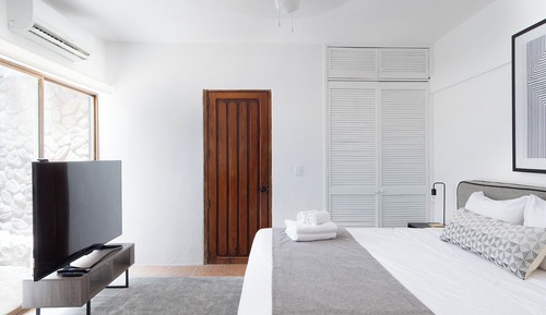 Honeymoon Apartment