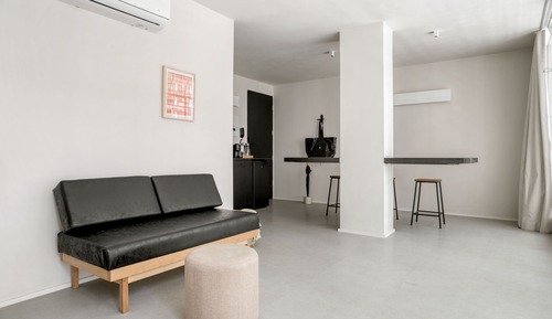 Premier Studio