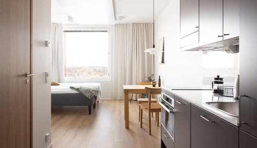 Medium studio - upper floors