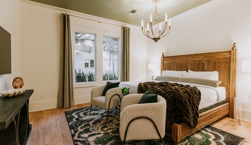 Deluxe Room (Sassafras)