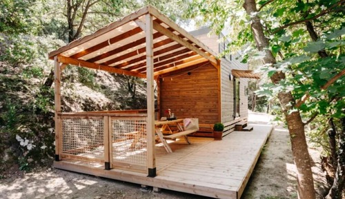 Classic Cabin