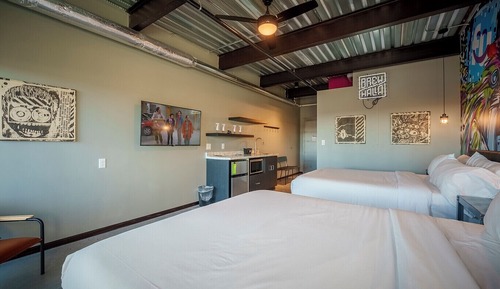 Single Room, 2 Queen Beds