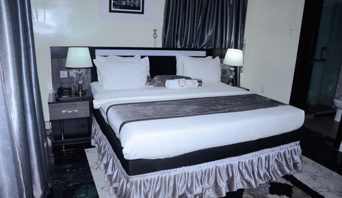 Deluxe Single Room