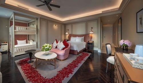 Family Room, Non Smoking, City View