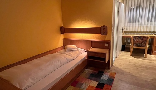 Dreibettzimmer