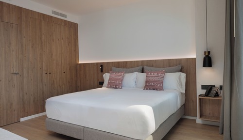 Executive Suite (Panoramic Double Bed)