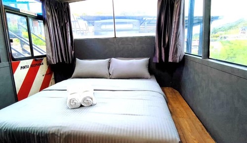 Exclusive Cabin, 1 Queen Bed with Sofa bed, Mountain View, Mountainside