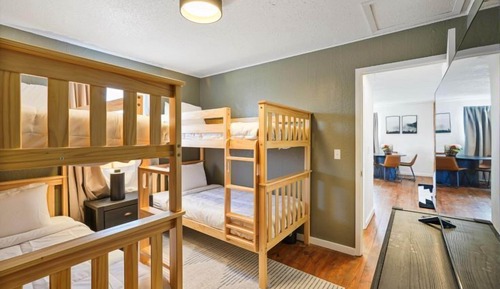 Newly Redesigned 2BR Cabin