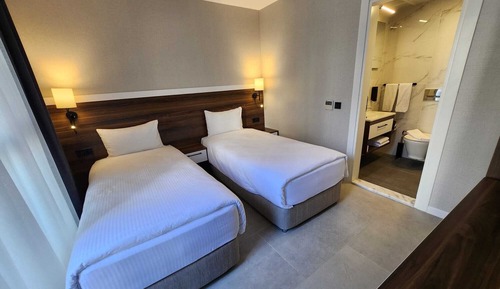 Standard Double or Twin Room, Private Bathroom, City View