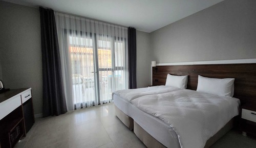 Standard Double or Twin Room, Private Bathroom, Courtyard View
