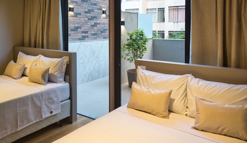Deluxe Suite, Balcony