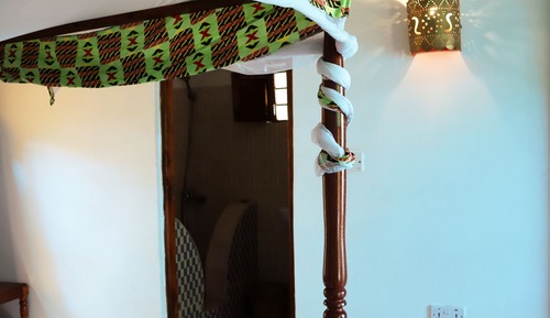 Traditional Double Room, 1 King Bed, Non Smoking, Garden View