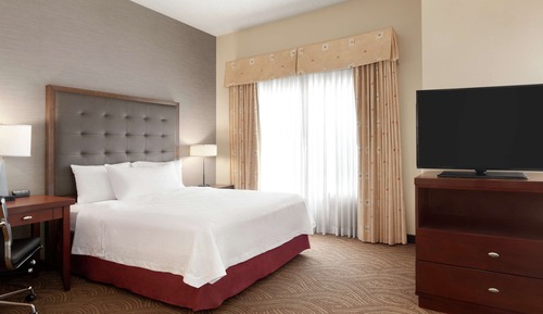 Studio, 1 Queen Bed, City View