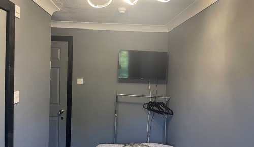 Small Single Room, Private Bathroom