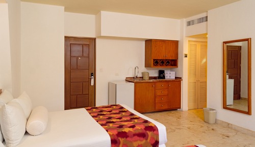 Standard Room, 1 Queen Bed