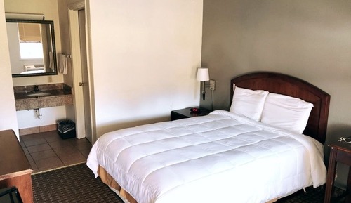 Room, 1 Queen Bed, Non Smoking