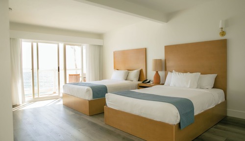 Room, 2 Queen Beds, Beachfront