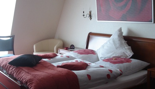Suite, Lake View