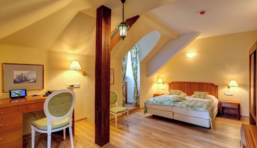 Basic Double Room (Schloss-elevator access)
