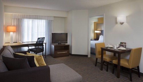 Suite, 1 Queen Bed, Non Smoking
