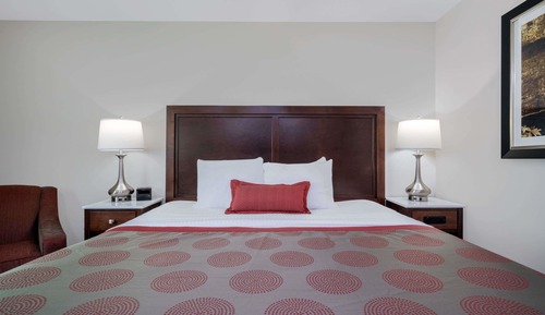 Suite, 1 King Bed, Non Smoking